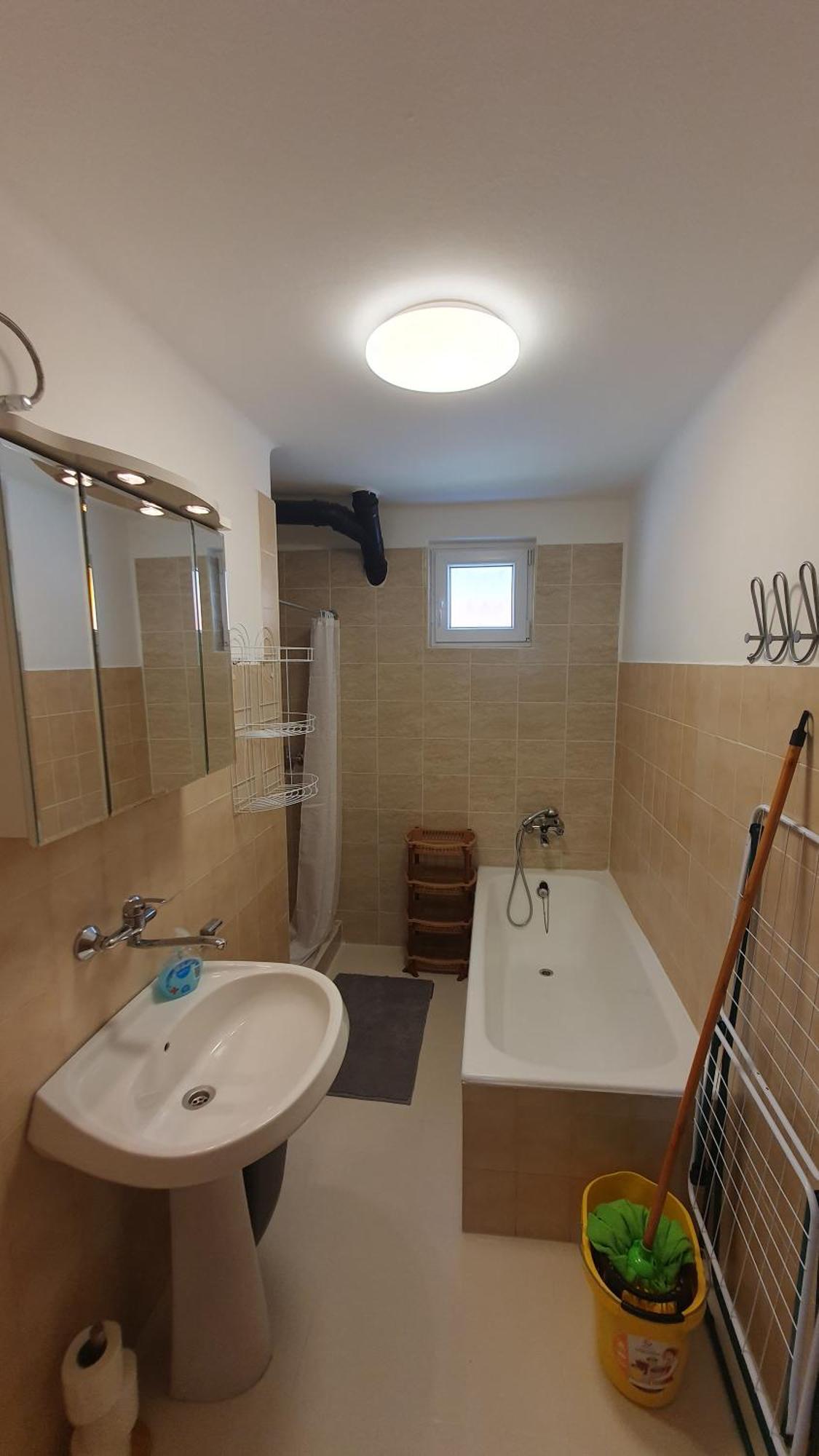 Berbe Apartman Balatonlelle Exterior foto